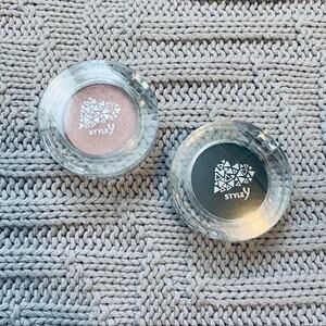 NWT Korean eyeshadow bundle of 2